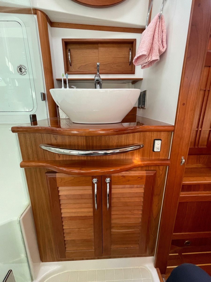 2016 Sabre 48 Salon Express