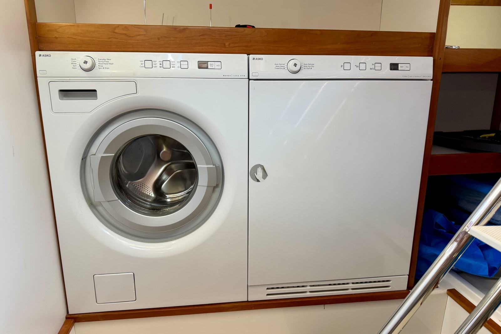 2016 Sabre 48 Salon Express