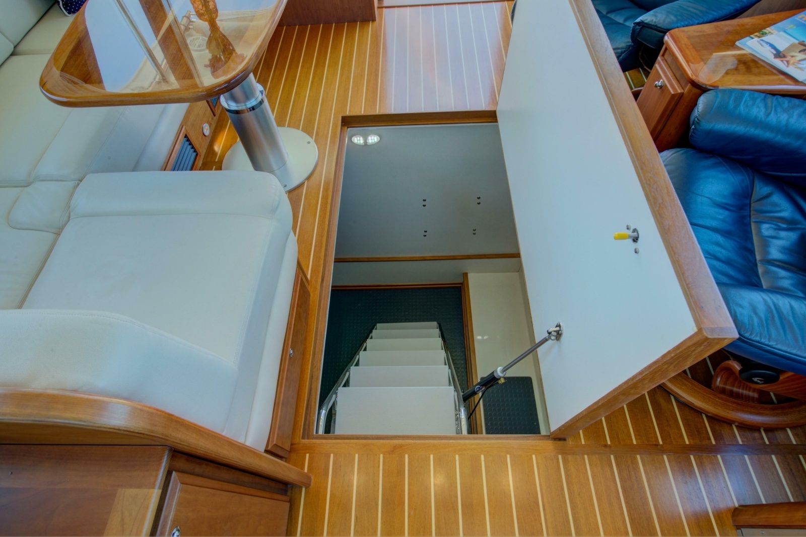2016 Sabre 48 Salon Express