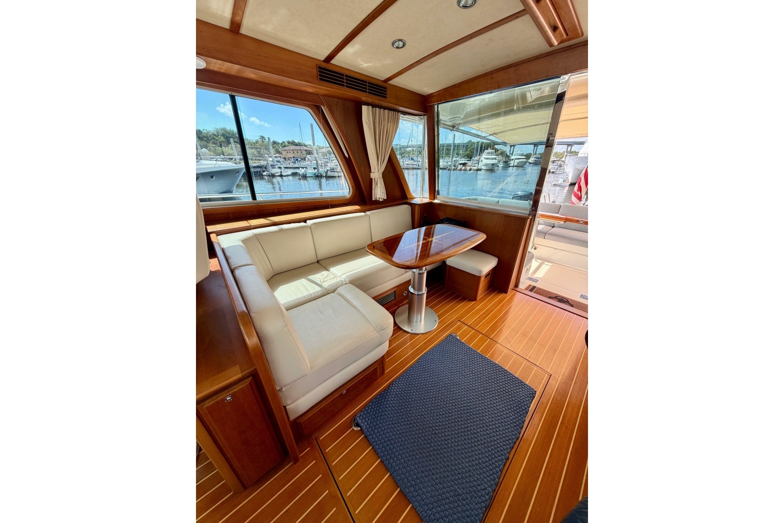 2016 Sabre 48 Salon Express