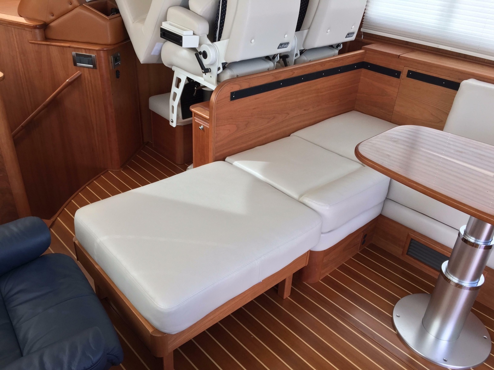 2016 Sabre 48 Salon Express