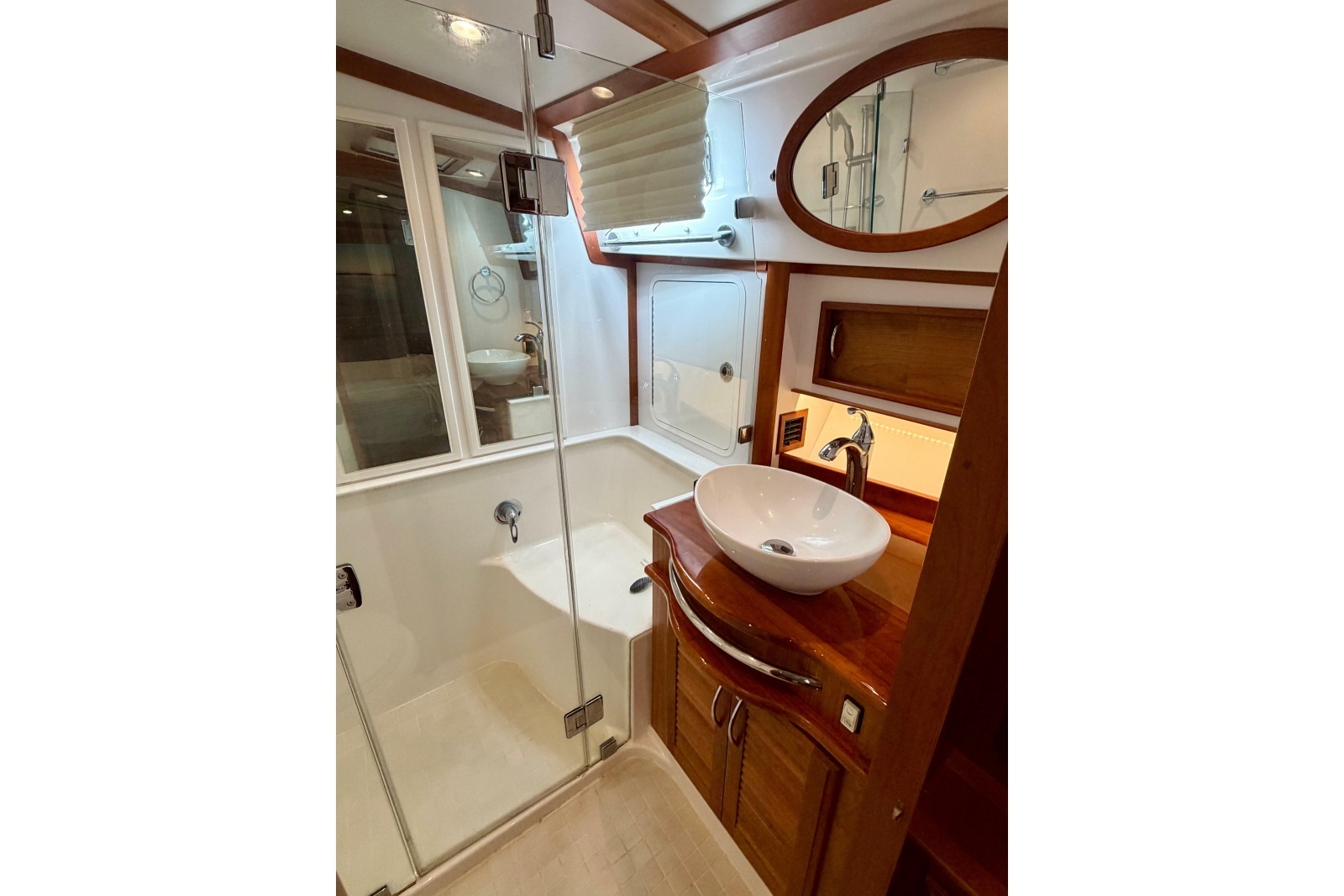 2016 Sabre 48 Salon Express