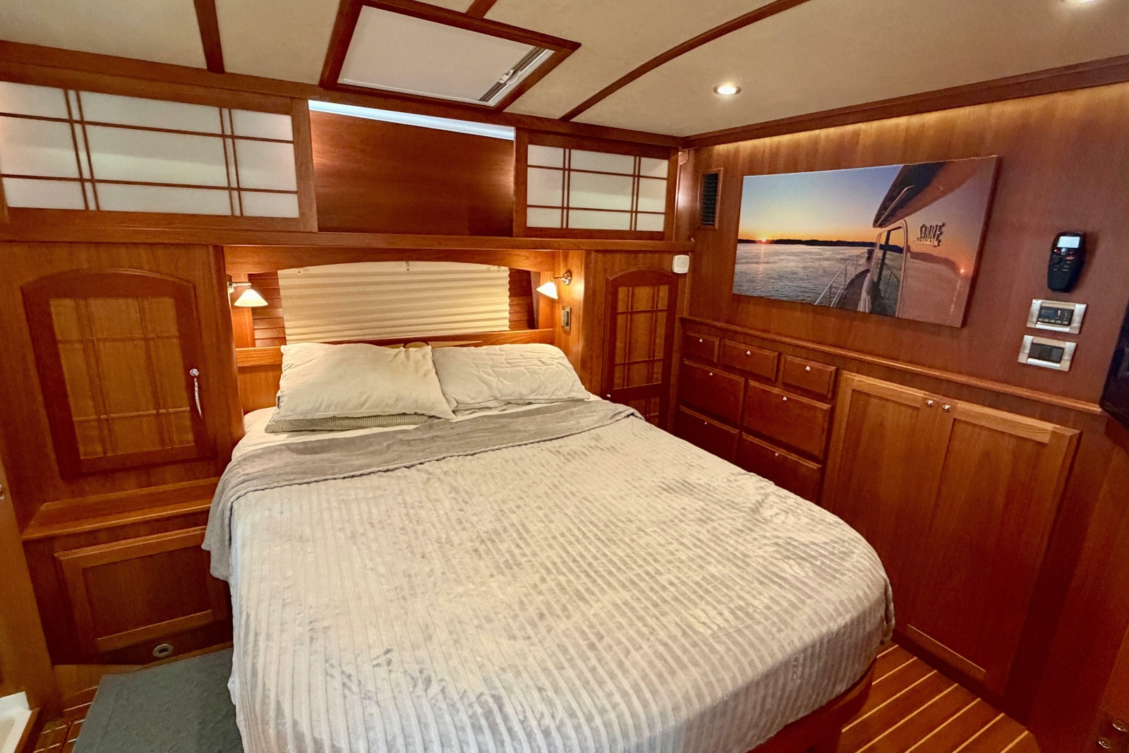 2016 Sabre 48 Salon Express