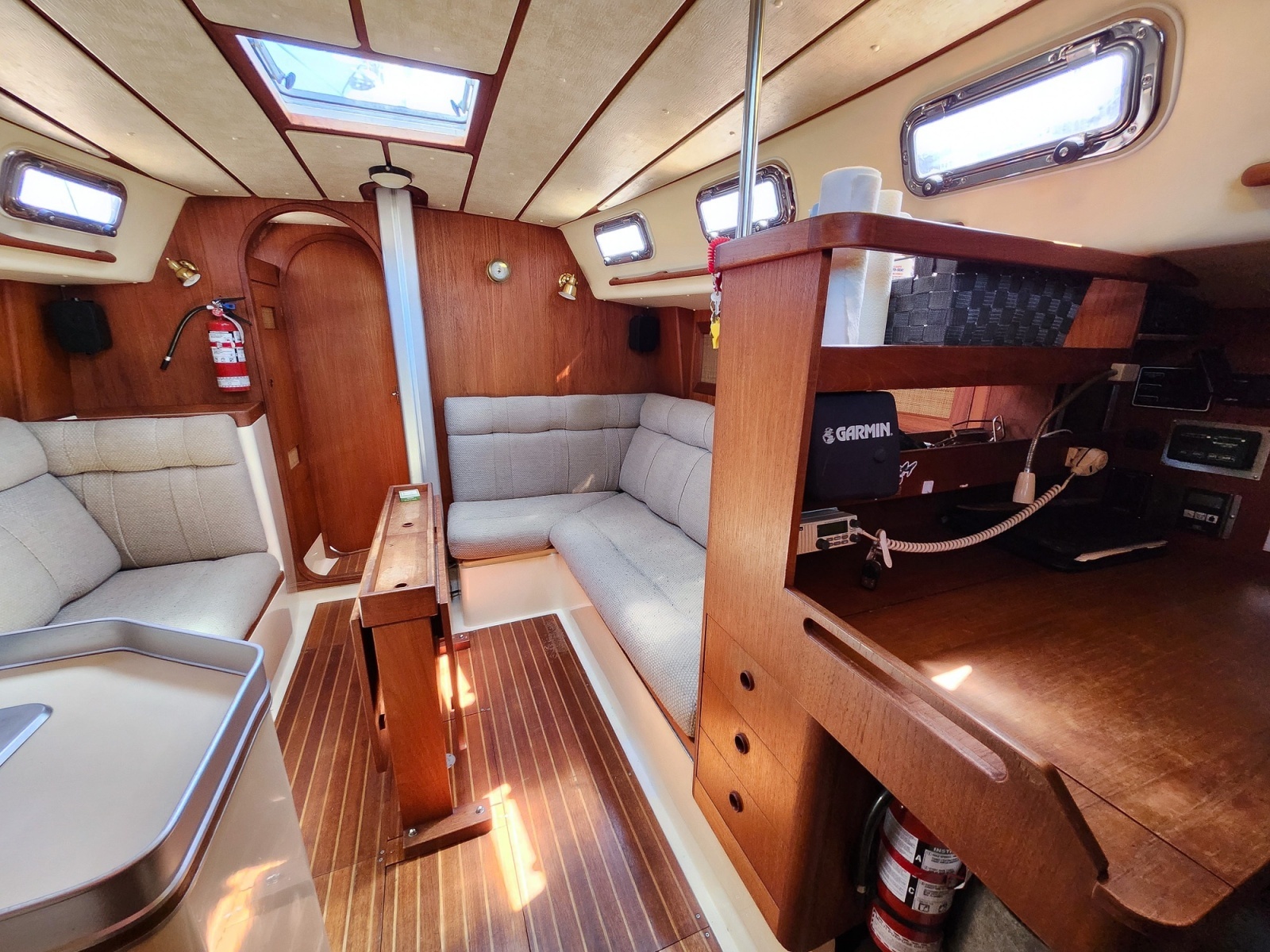 1982 Canadian Sailcraft CS-36
