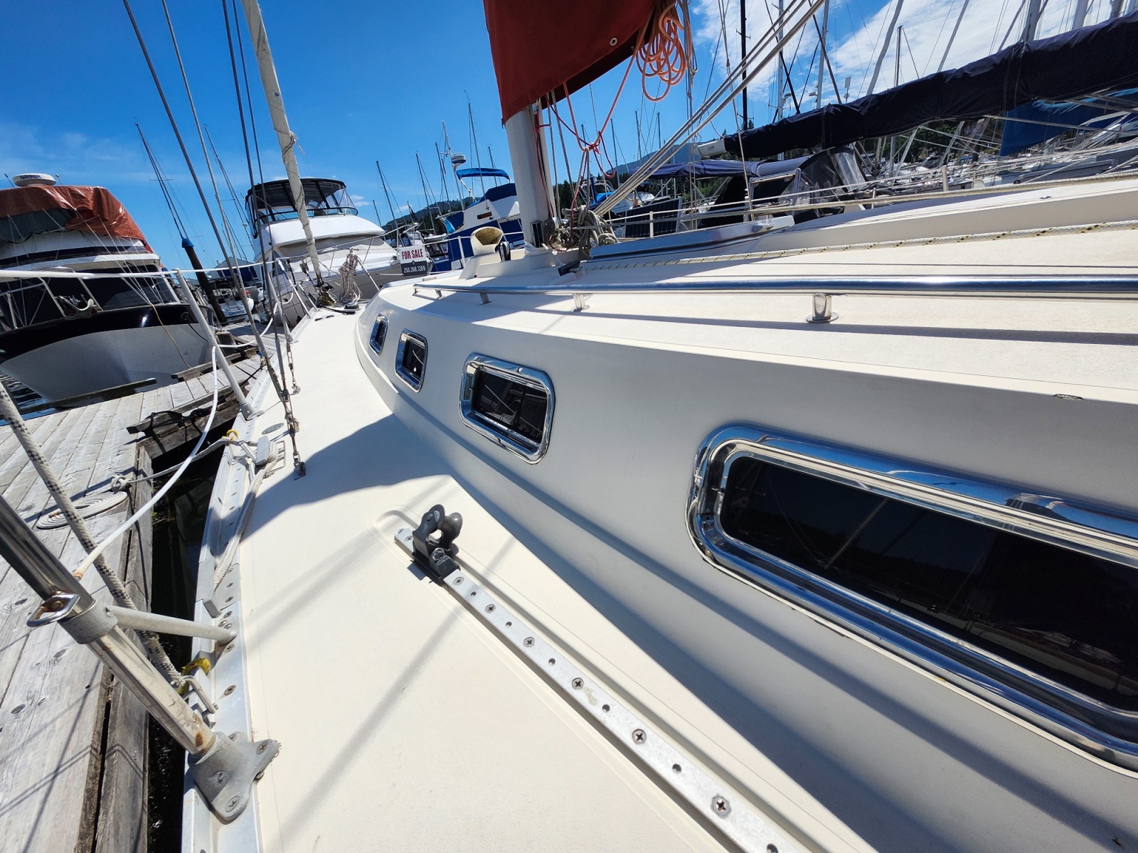 1982 Canadian Sailcraft CS-36