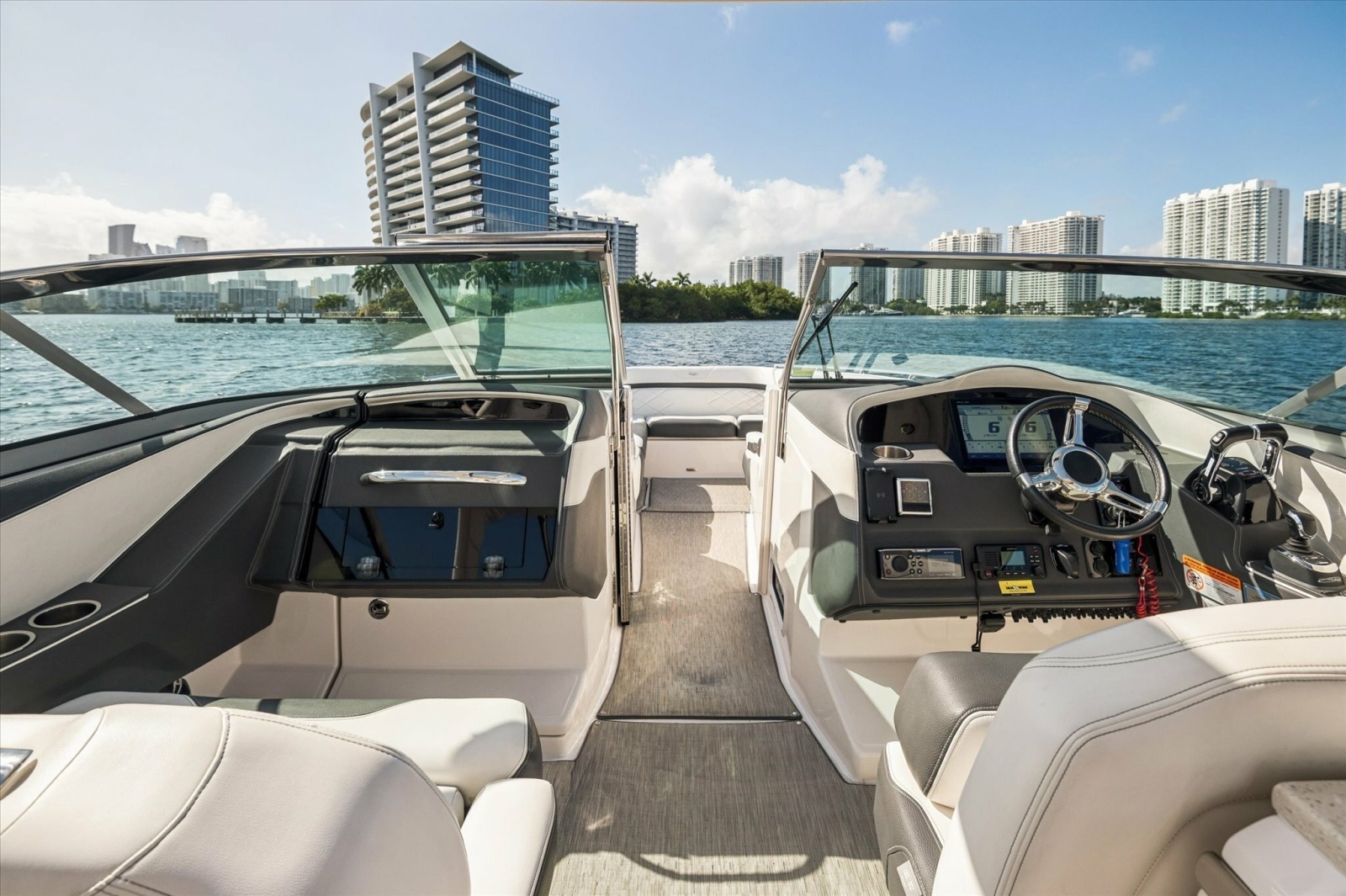 2019 Regal 33 OBX