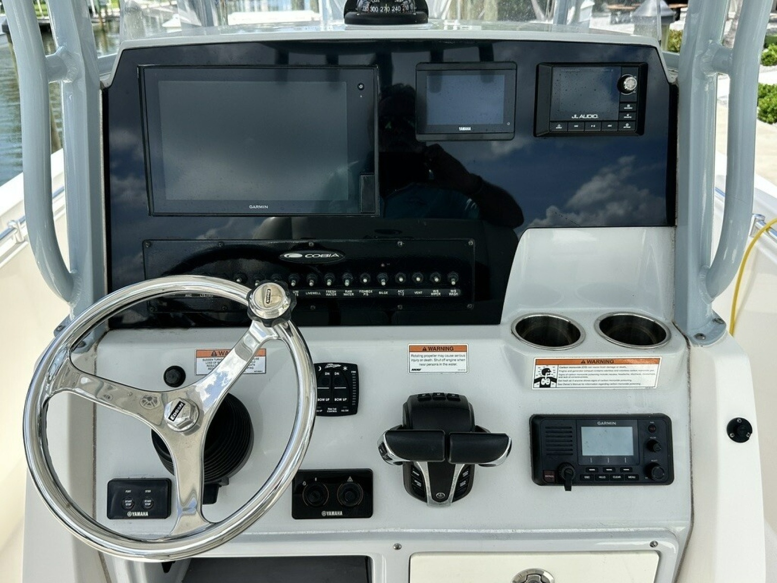 2021 Cobia 240 CC