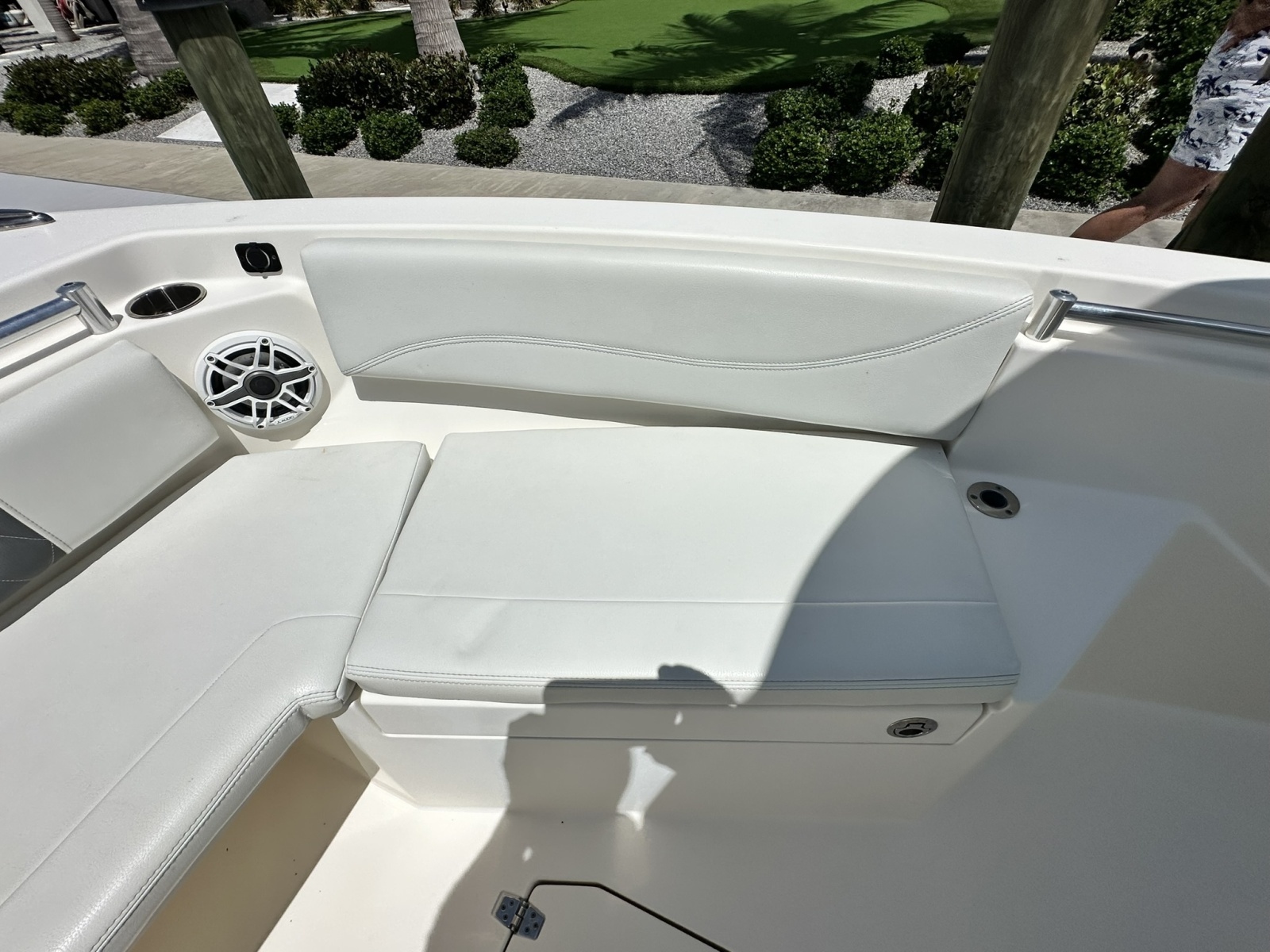2021 Cobia 240 CC