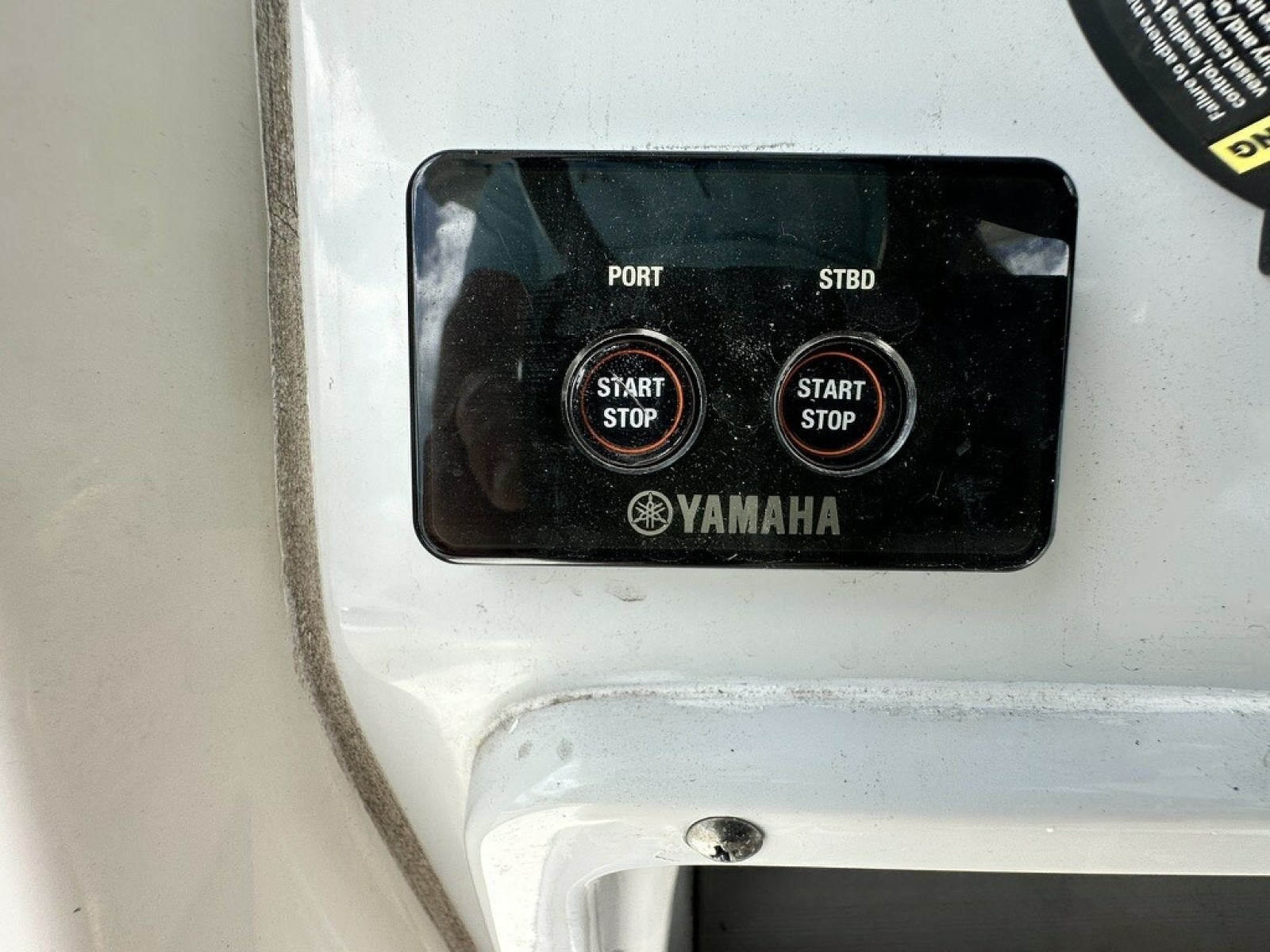 2021 Cobia 240 CC