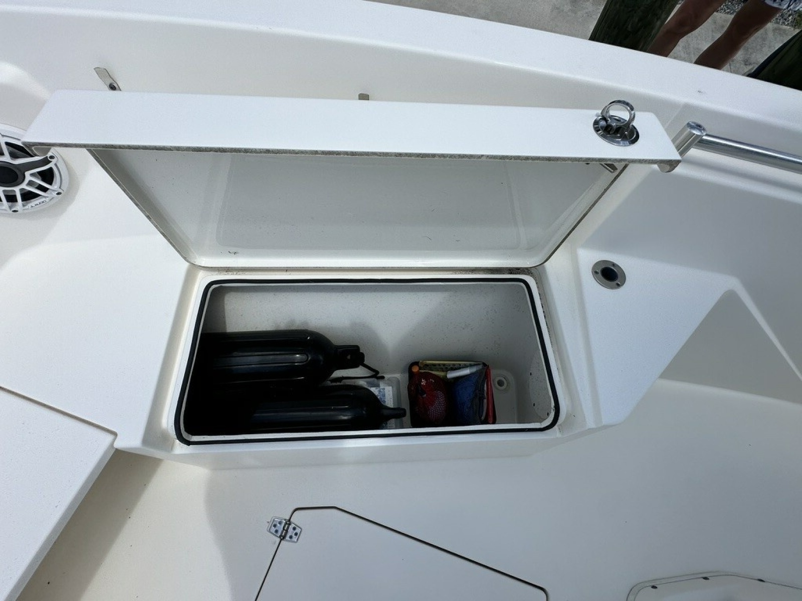 2021 Cobia 240 CC