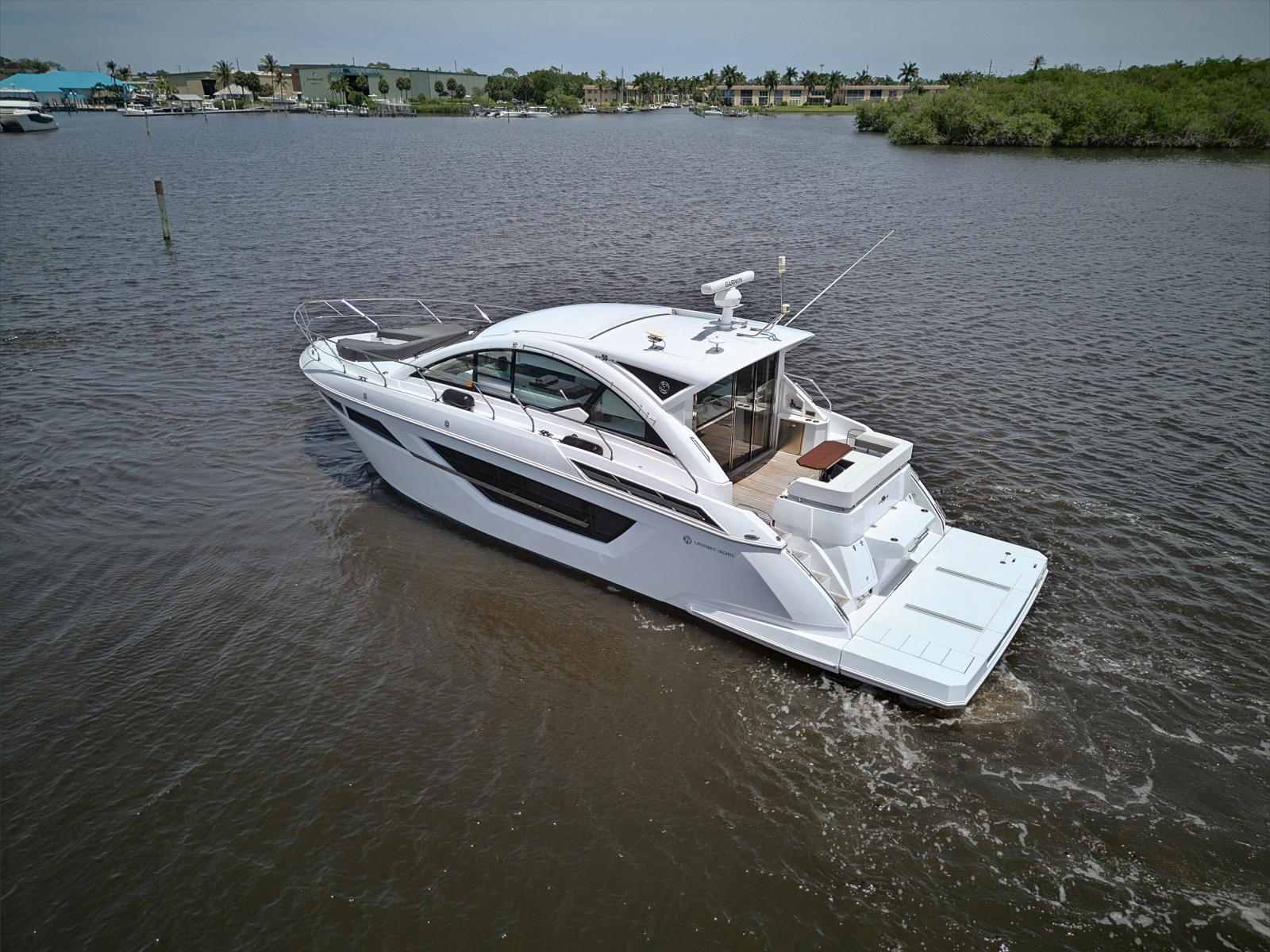 2023 Cruisers Yachts 50 CANTIUS