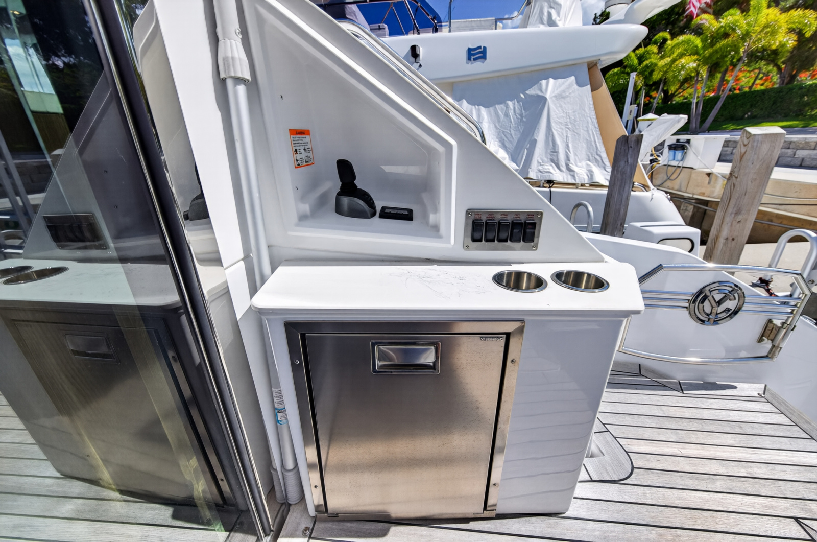 2023 Cruisers Yachts 50 CANTIUS