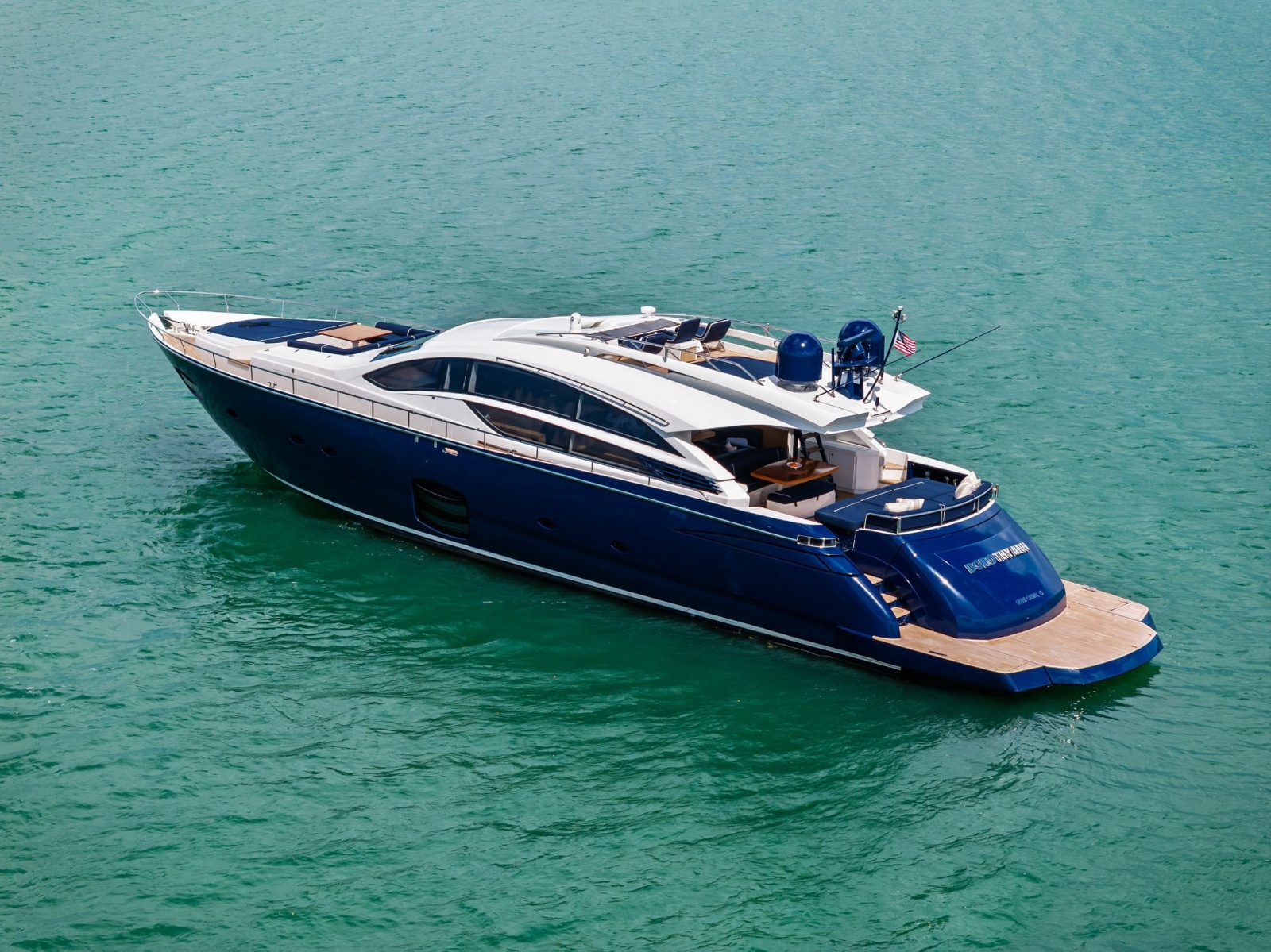 2013 Pershing 82
