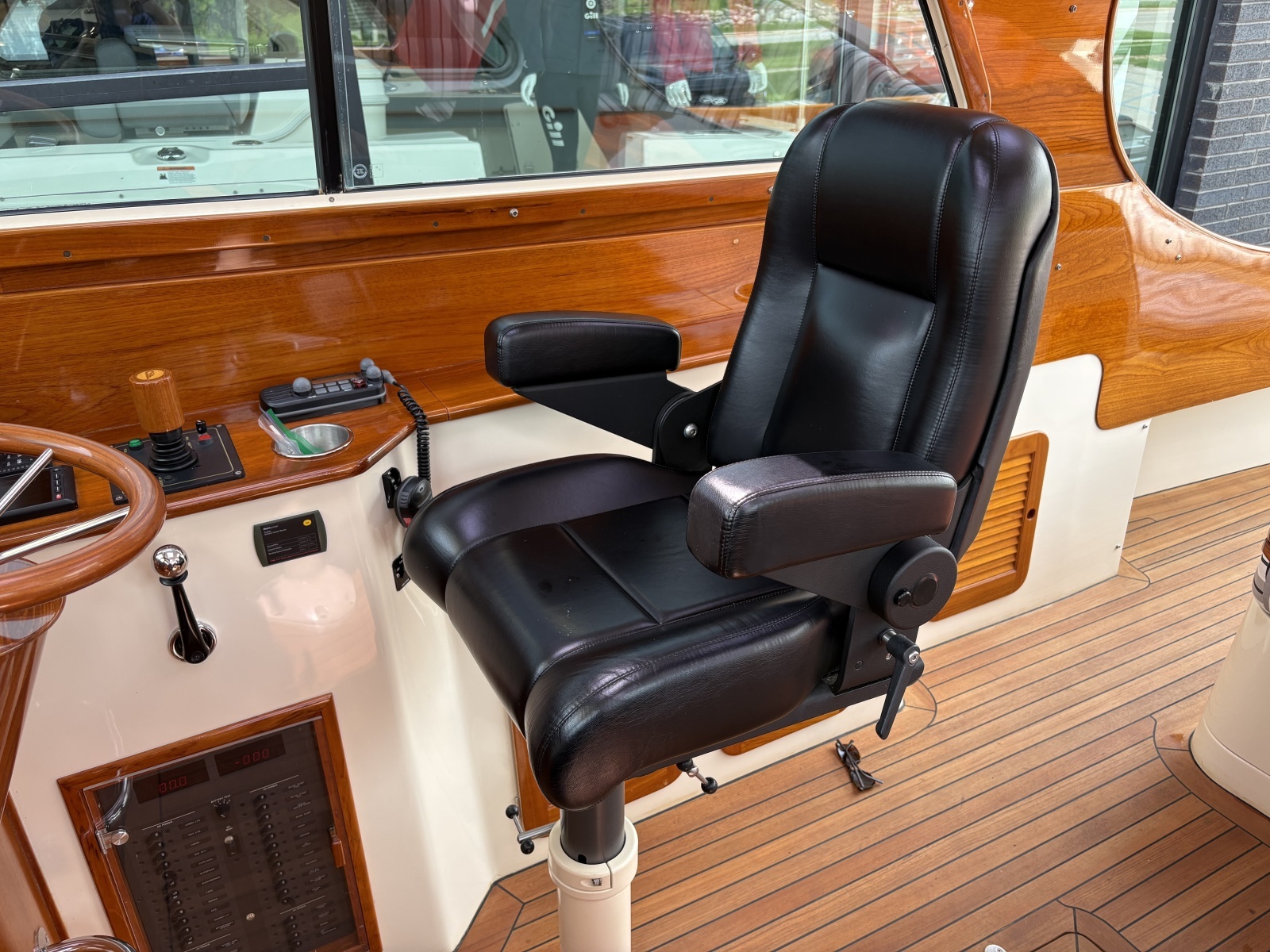 Sassy 36ft Hinckley Yacht For Sale