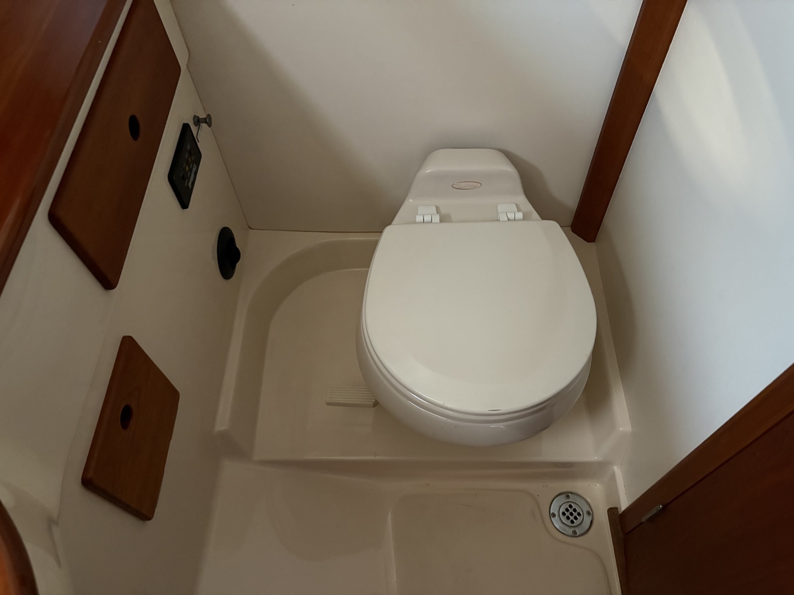 Sassy 36ft Hinckley Yacht For Sale