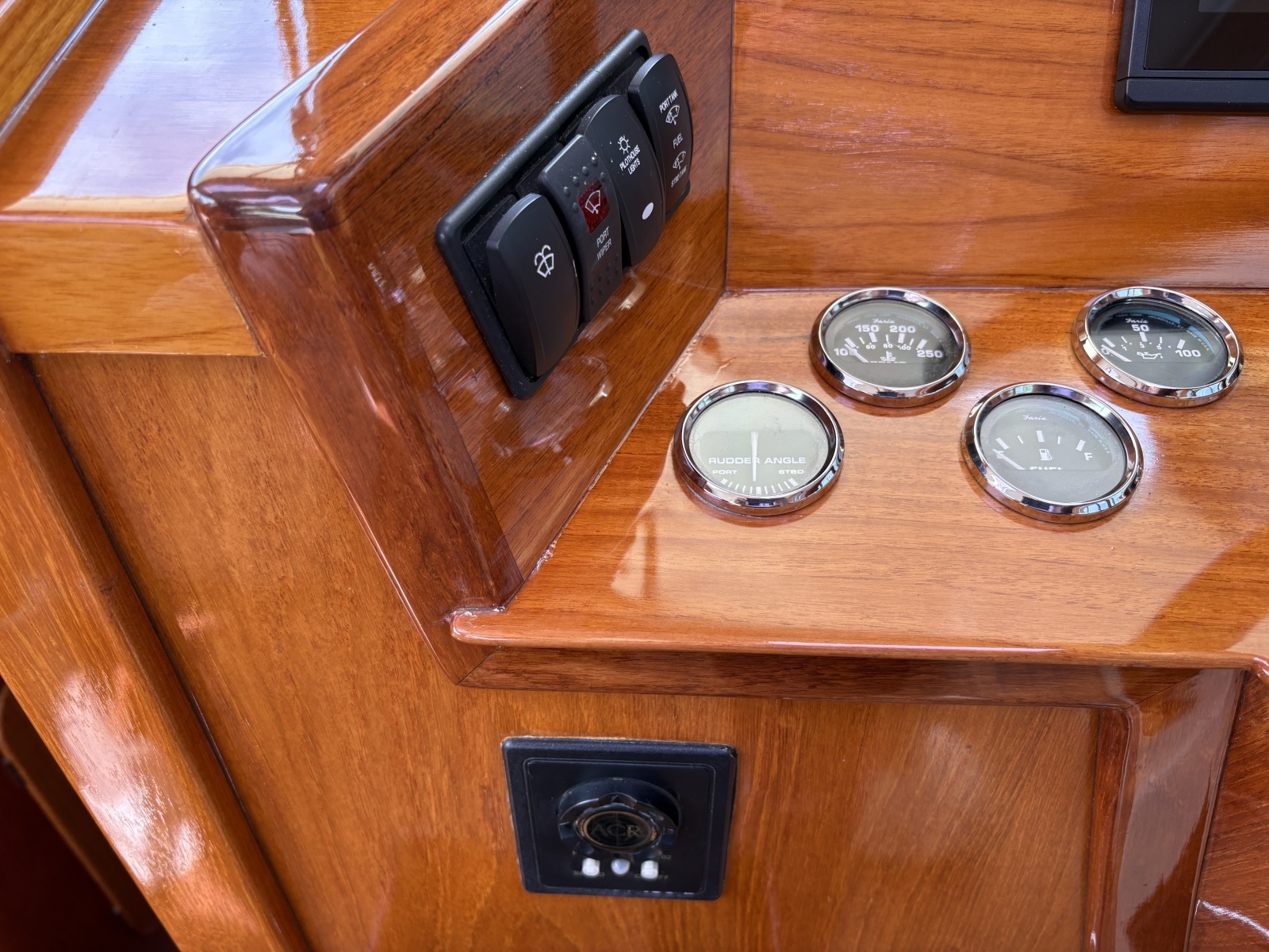 Sassy 36ft Hinckley Yacht For Sale