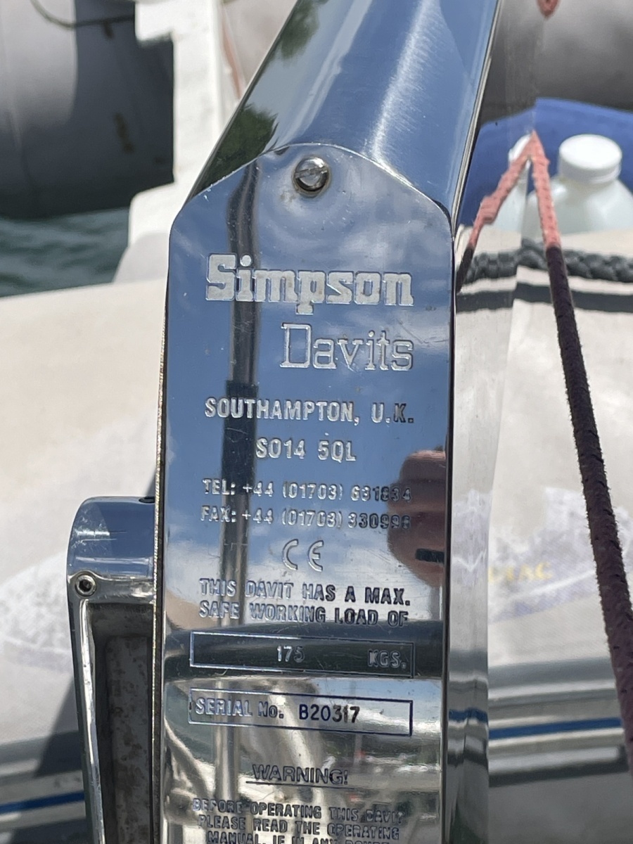 1981 Bristol 41.1cc Simpson dinghy davits