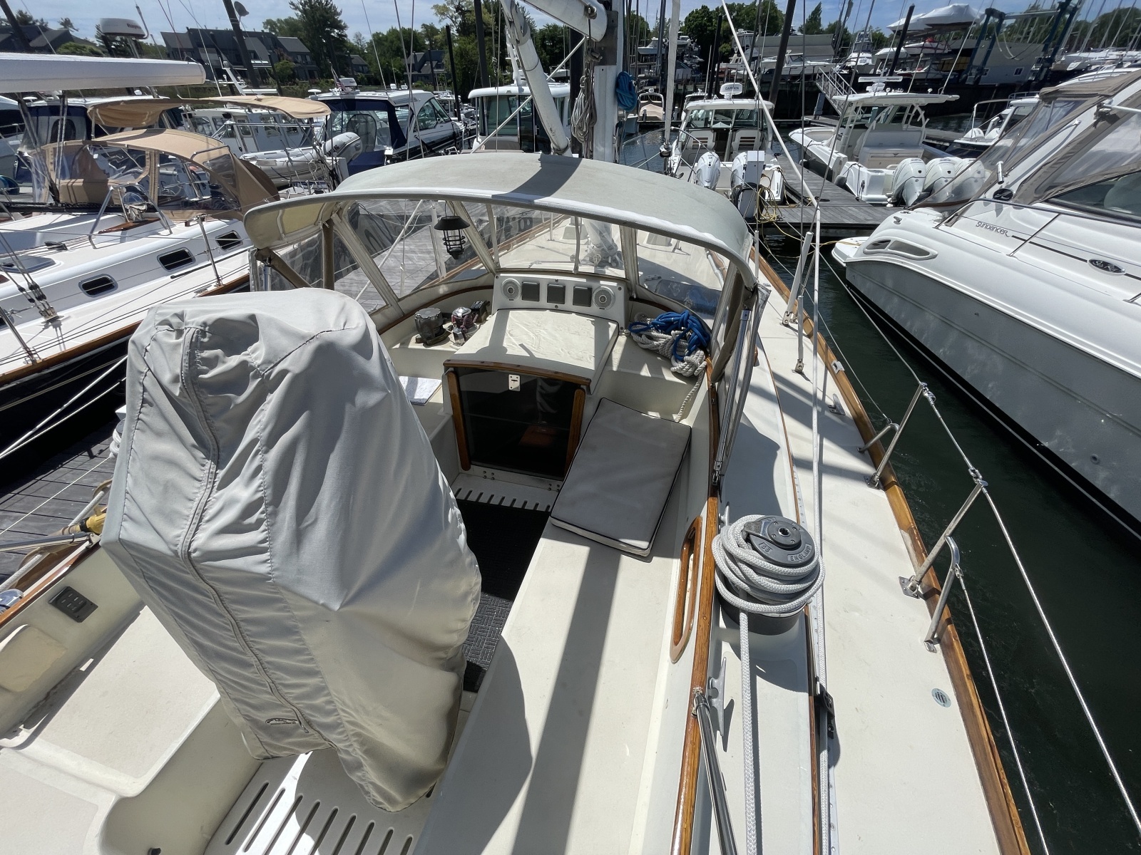 1981 Bristol 41.1cc starboard cockpit and binnacle