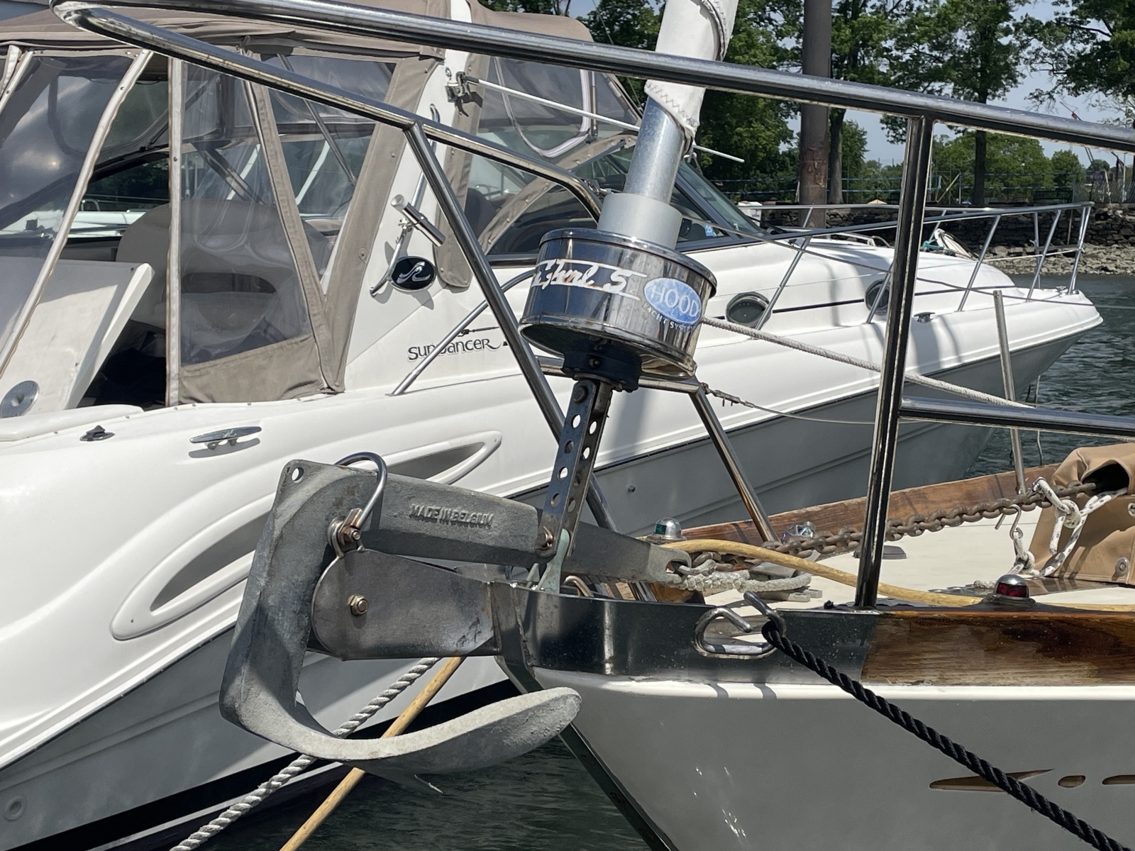 1981 Bristol 41.1cc bow pulpit, furler and anchor