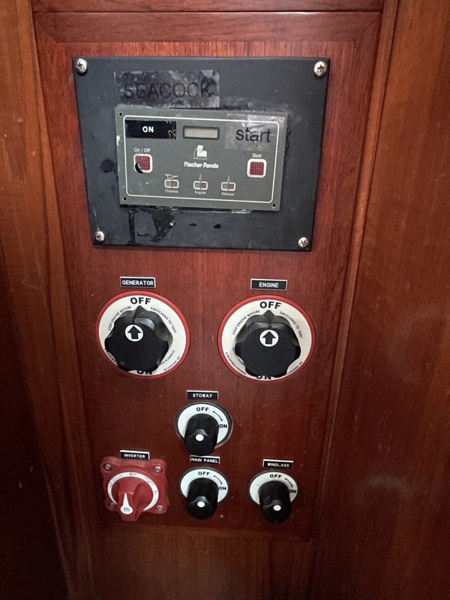 1981 Bristol 41.1cc battery switches