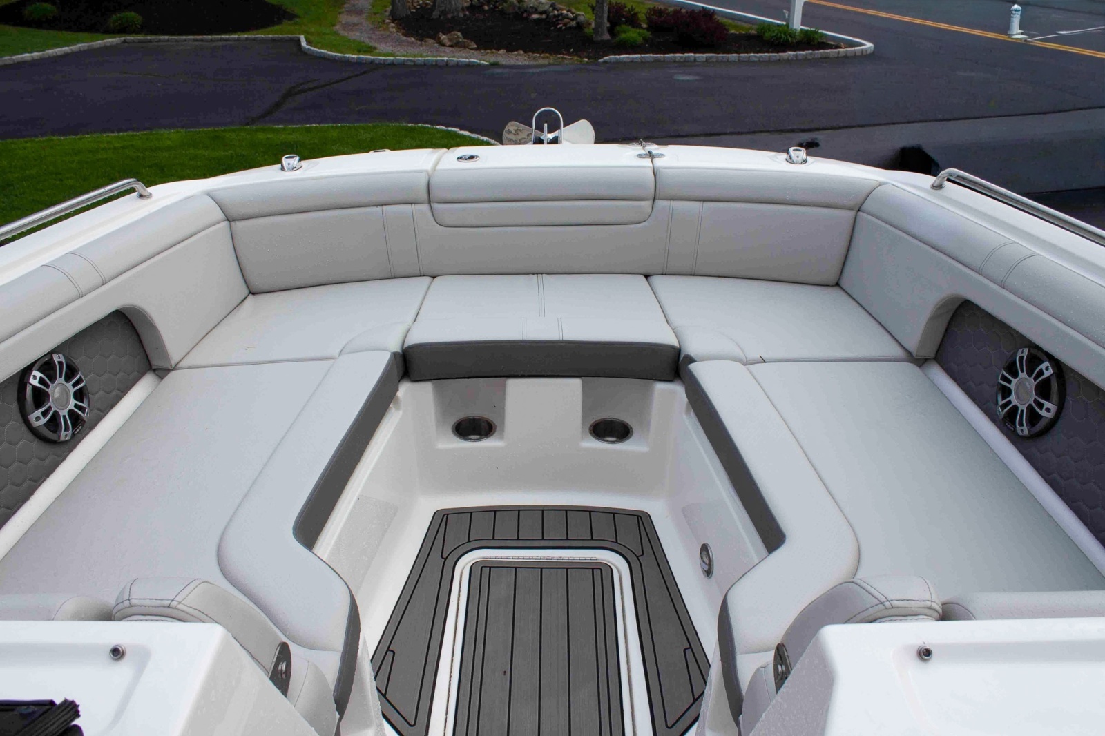 2024 Sea Ray SDX 290