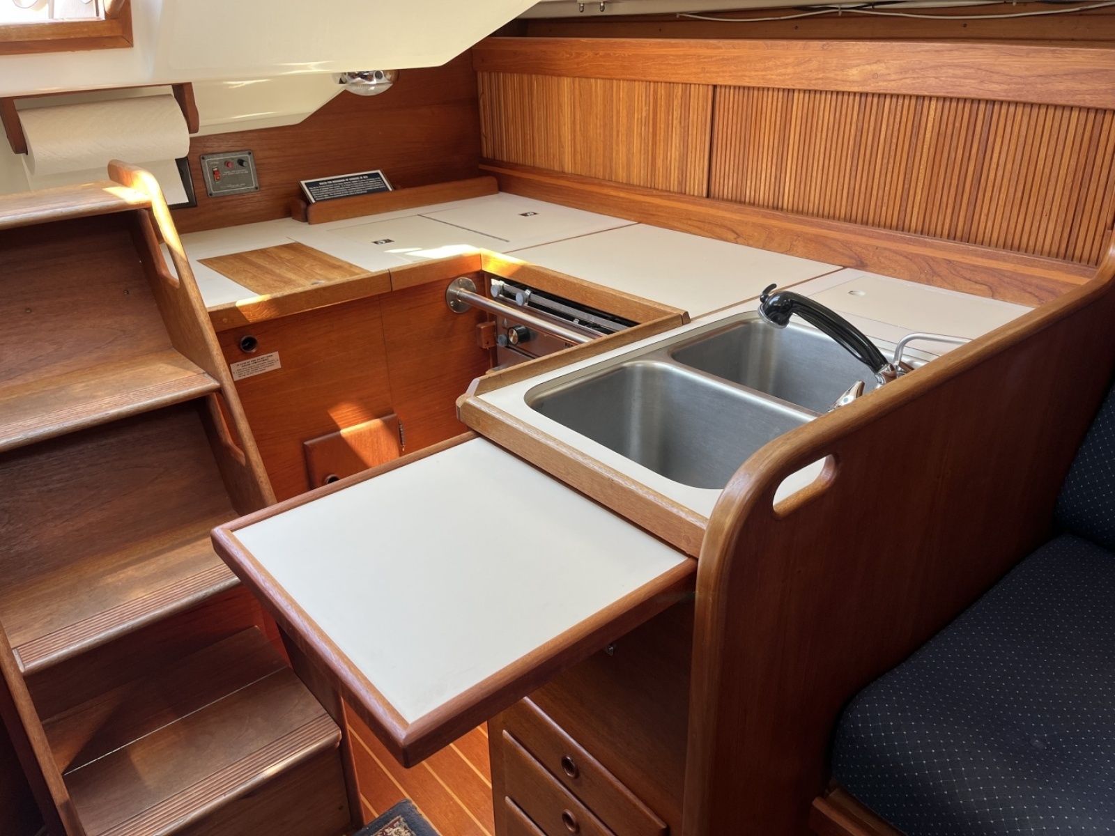 34ft Sabre Yacht For Sale