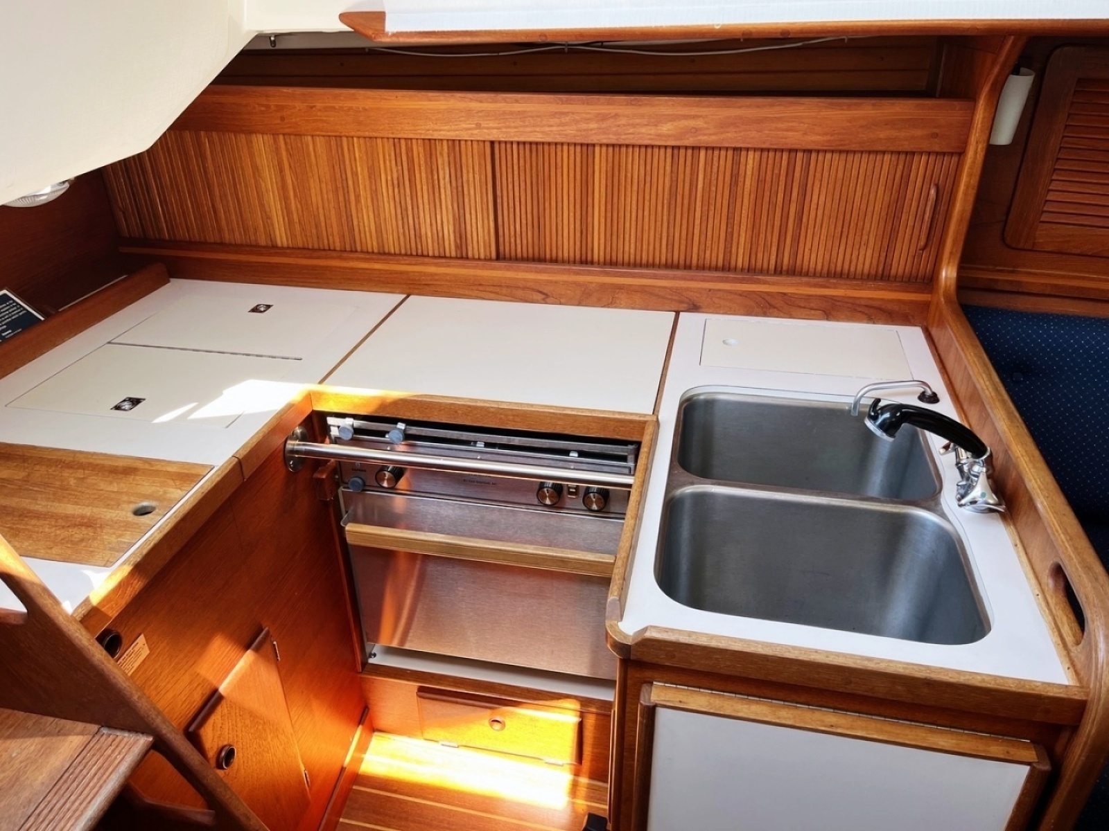 34ft Sabre Yacht For Sale