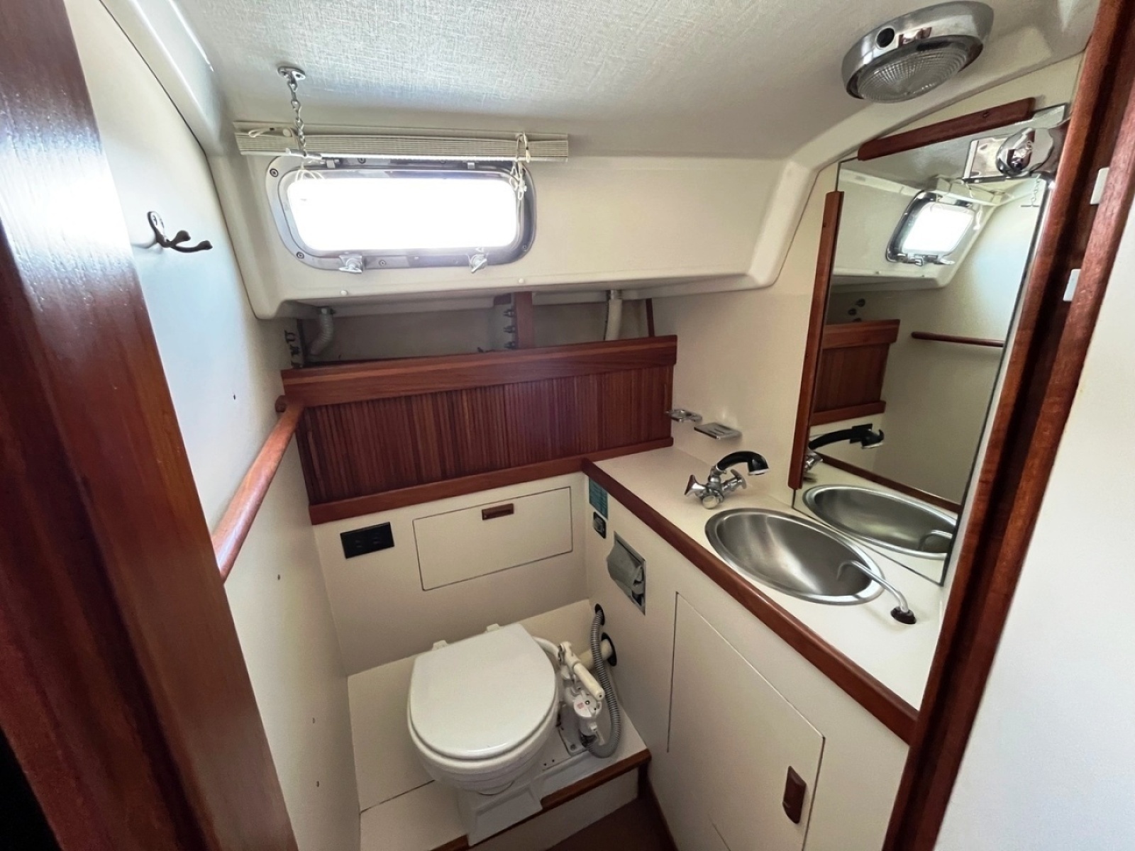 34ft Sabre Yacht For Sale