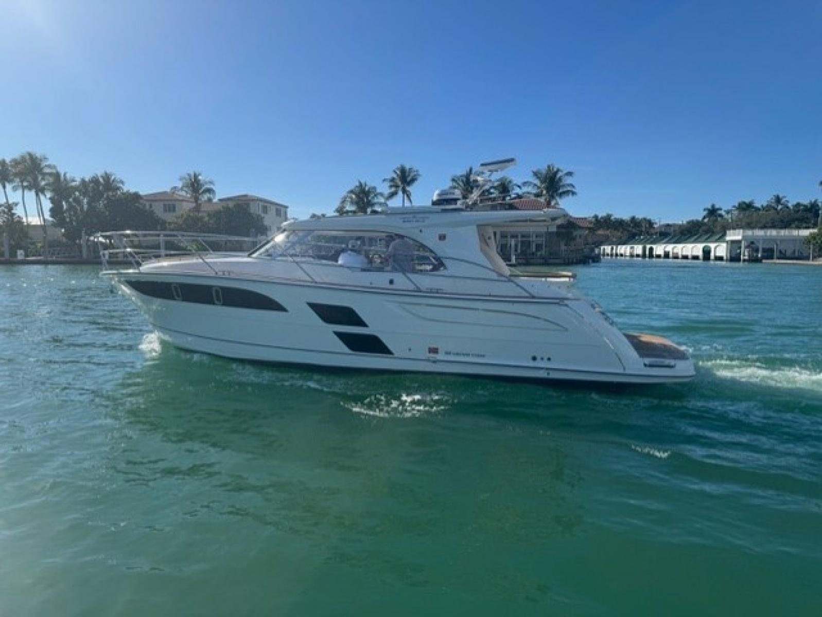 2026 Marex 360 Cabriolet Cruiser
