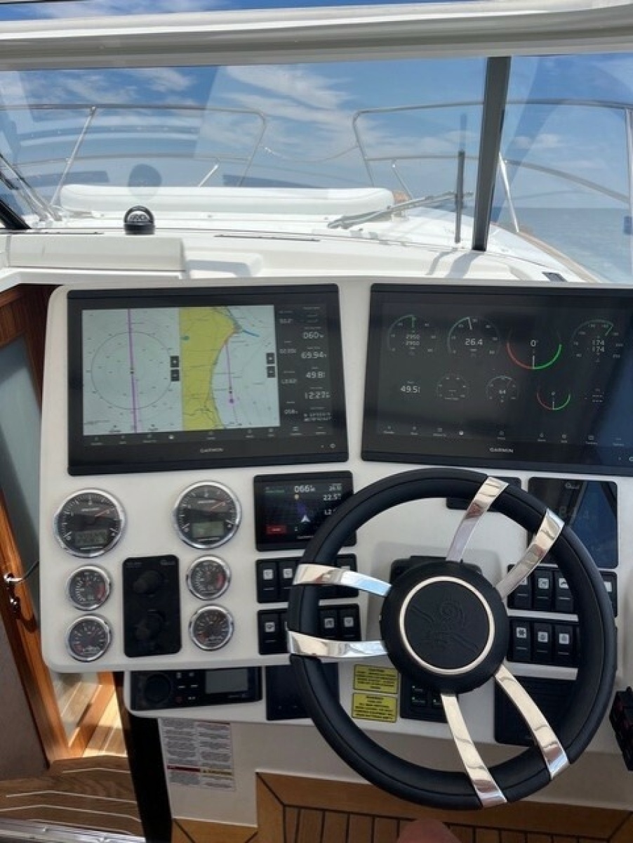 2026 Marex 360 Cabriolet Cruiser