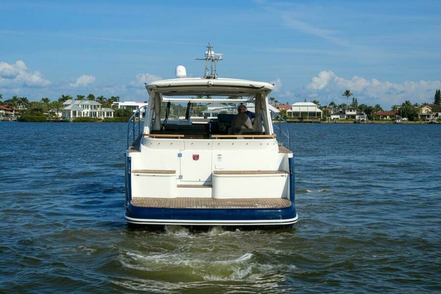 2026 Marex 360 Cabriolet Cruiser