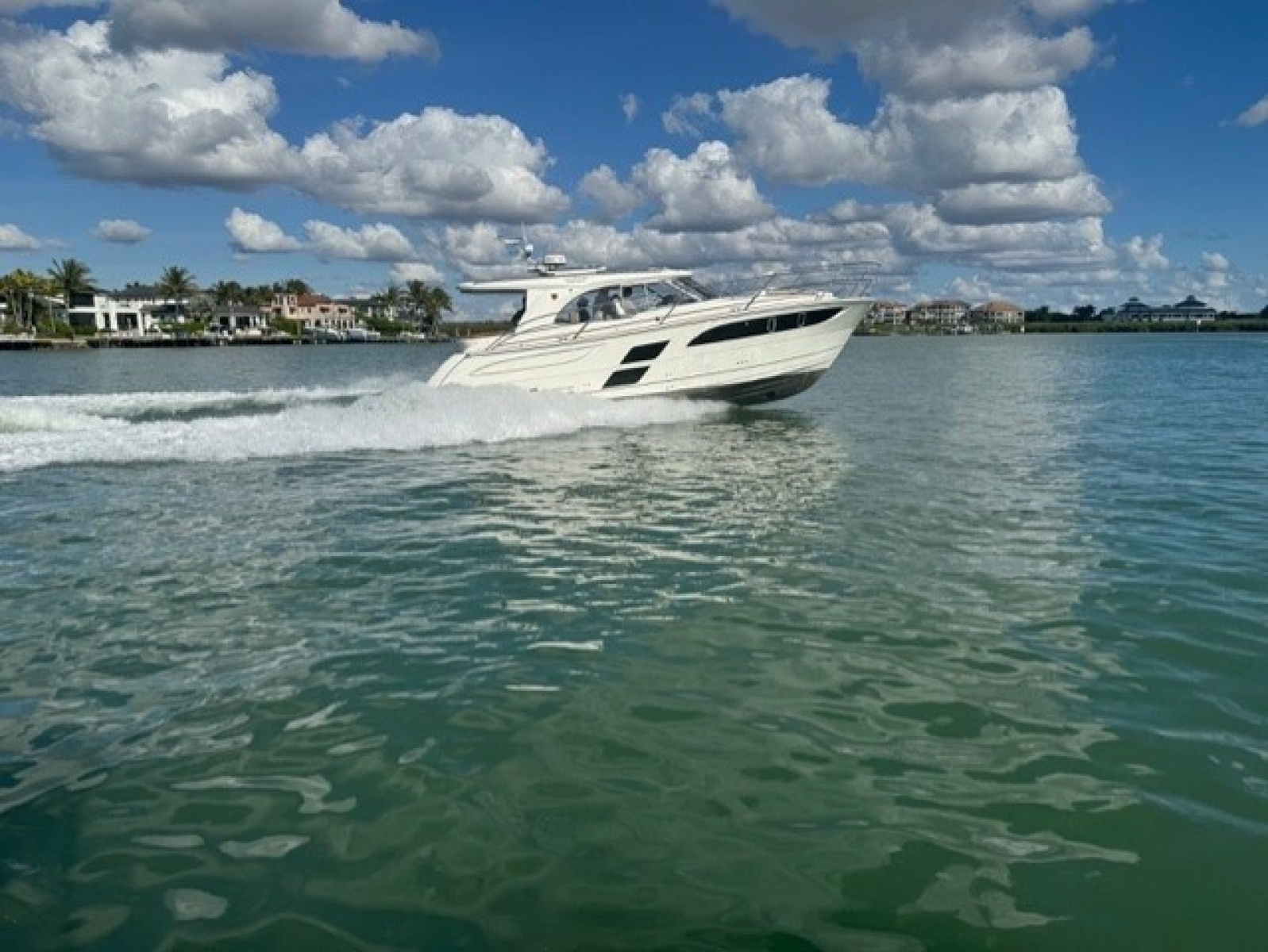 2026 Marex 360 Cabriolet Cruiser