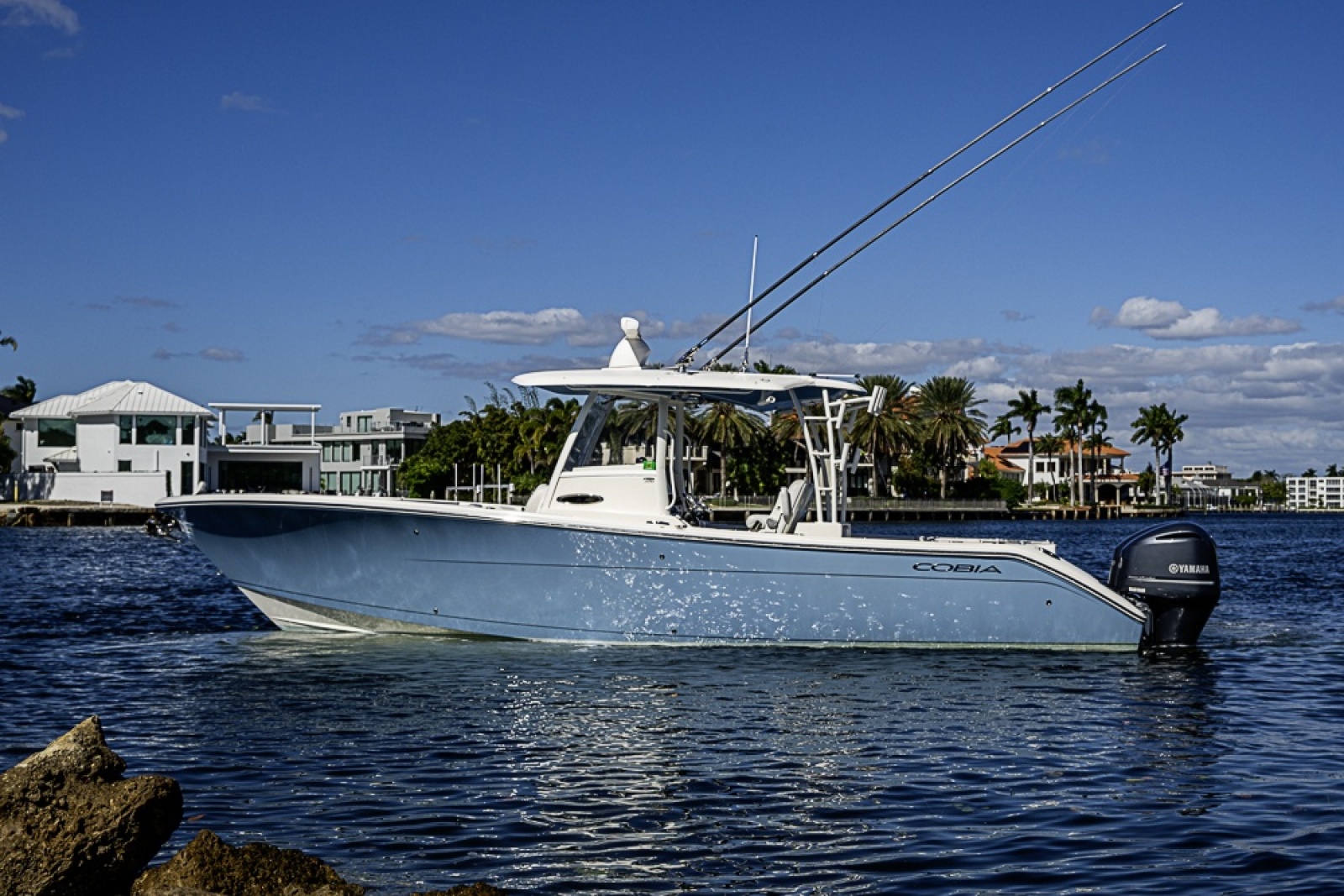 2021 Cobia 320 CC