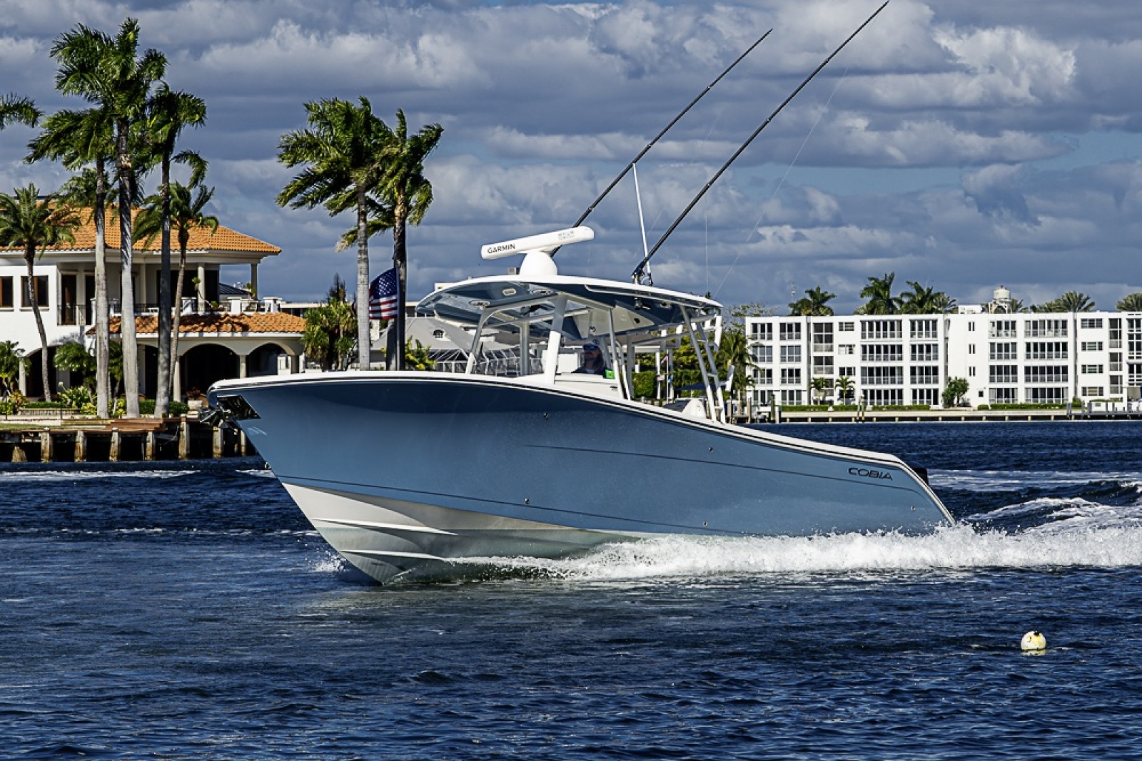 2021 Cobia 320 CC