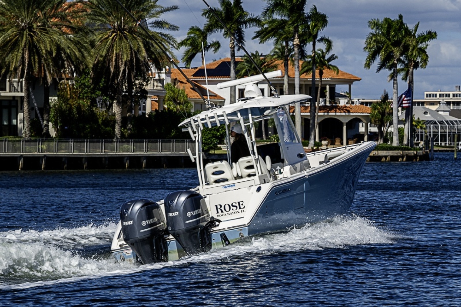 2021 Cobia 320 CC