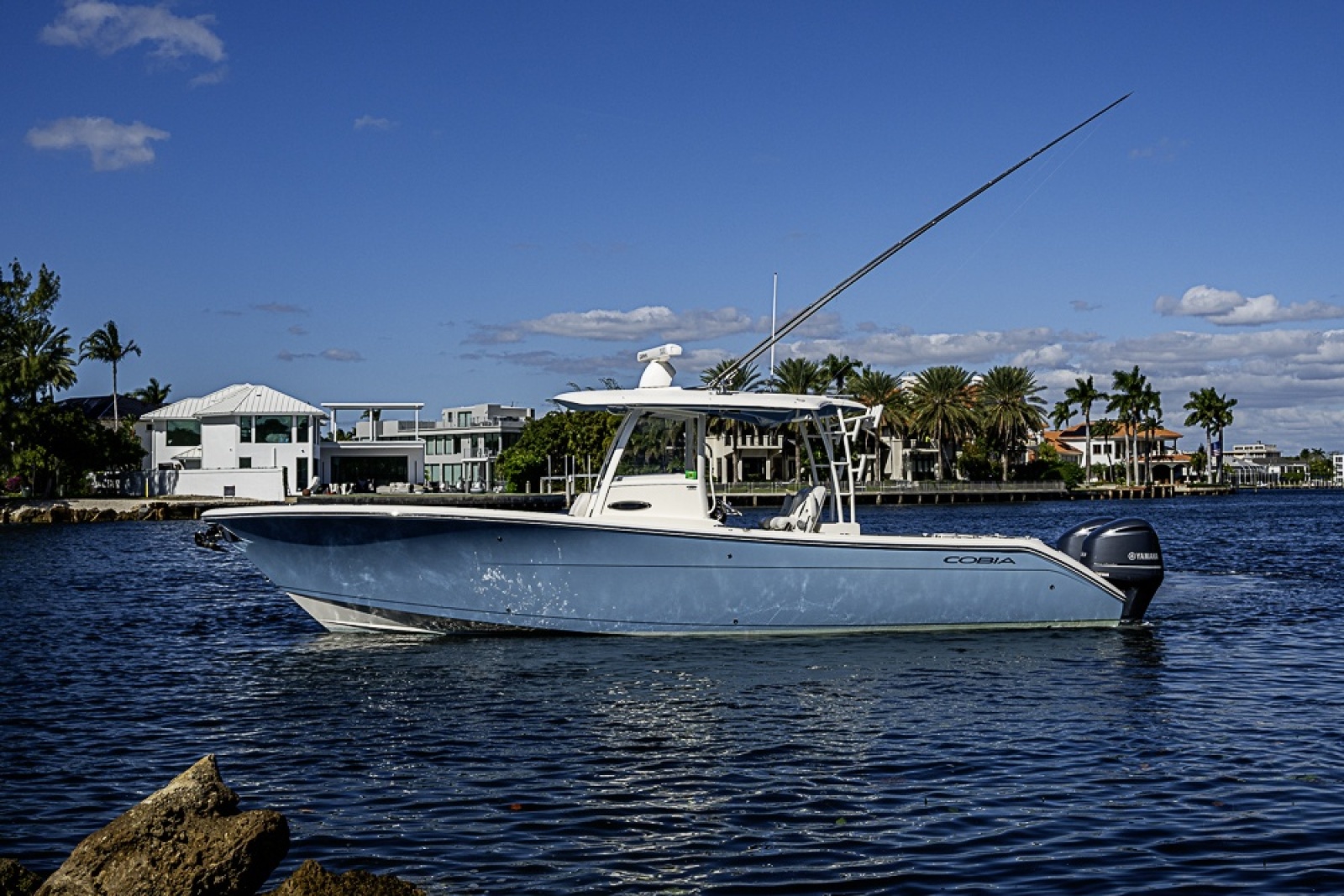 2021 Cobia 320 CC