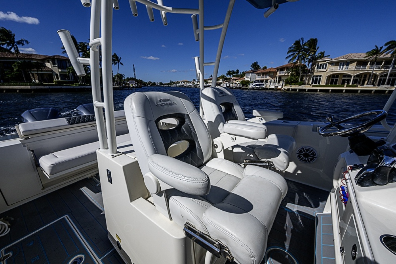 2021 Cobia 320 CC