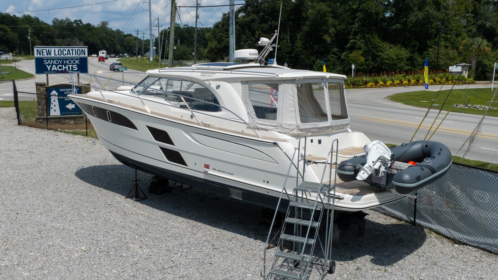 2026 Marex 360 Cabriolet Cruiser