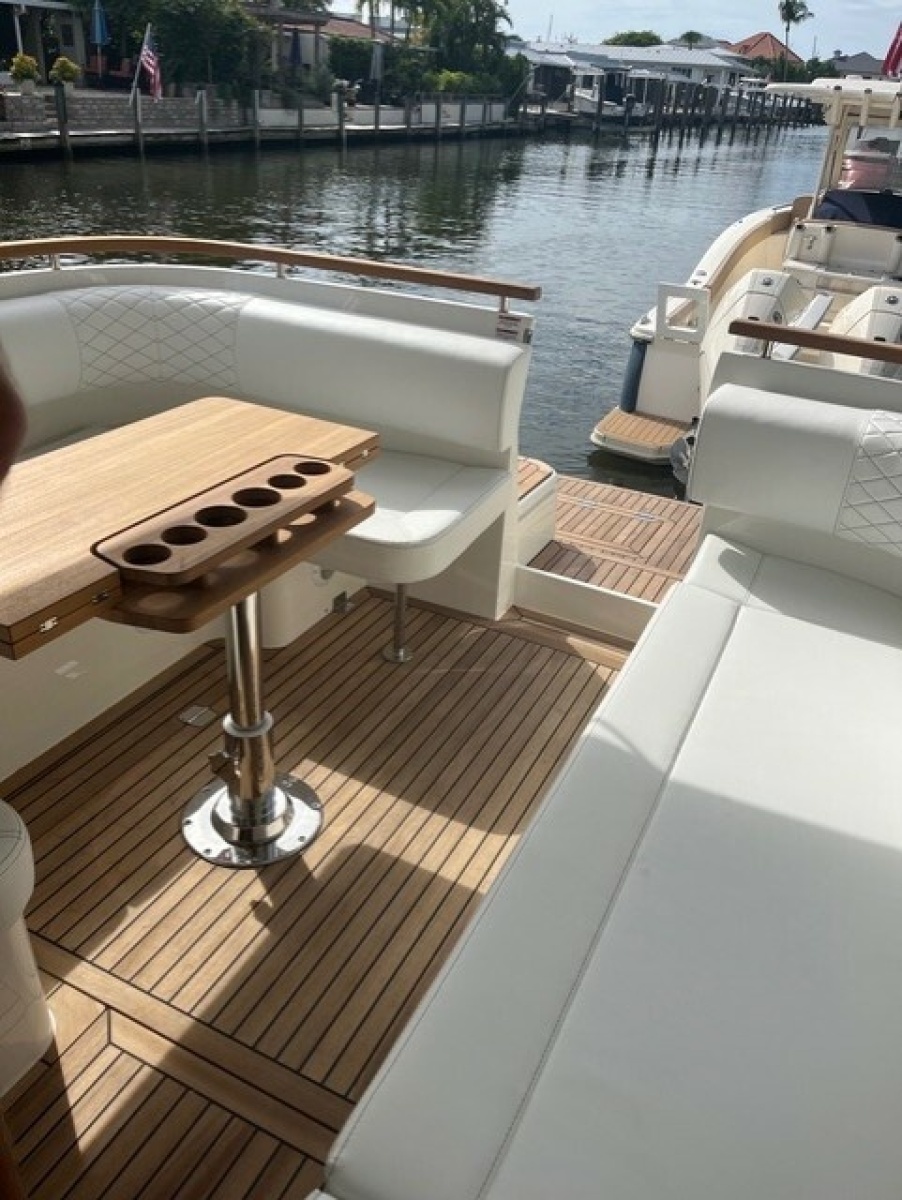 2026 Marex 360 Cabriolet Cruiser