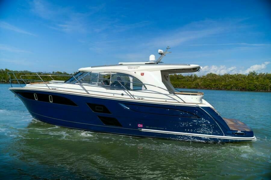 2026 Marex 360 Cabriolet Cruiser