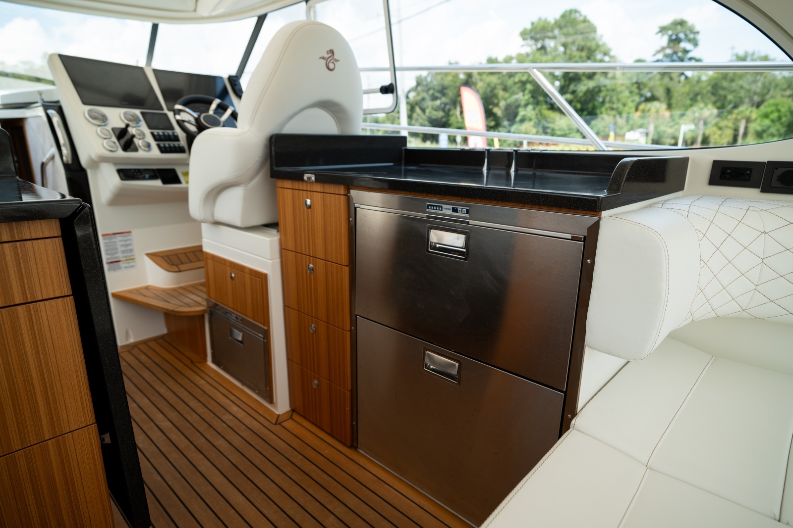 2026 Marex 360 Cabriolet Cruiser