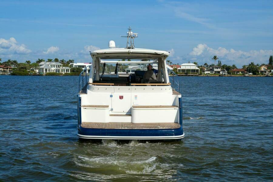 2026 Marex 360 Cabriolet Cruiser