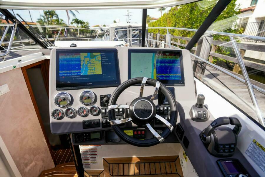 2026 Marex 360 Cabriolet Cruiser