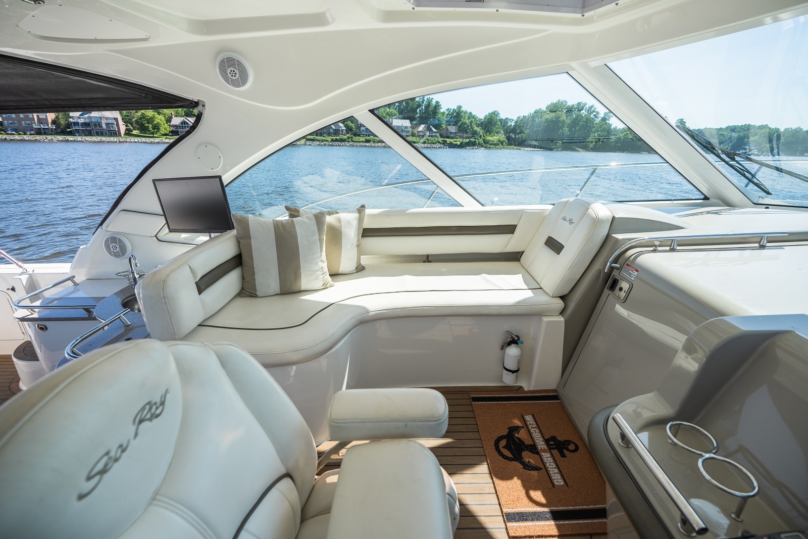 2005 Sea Ray 480 Motor Yacht photo 25