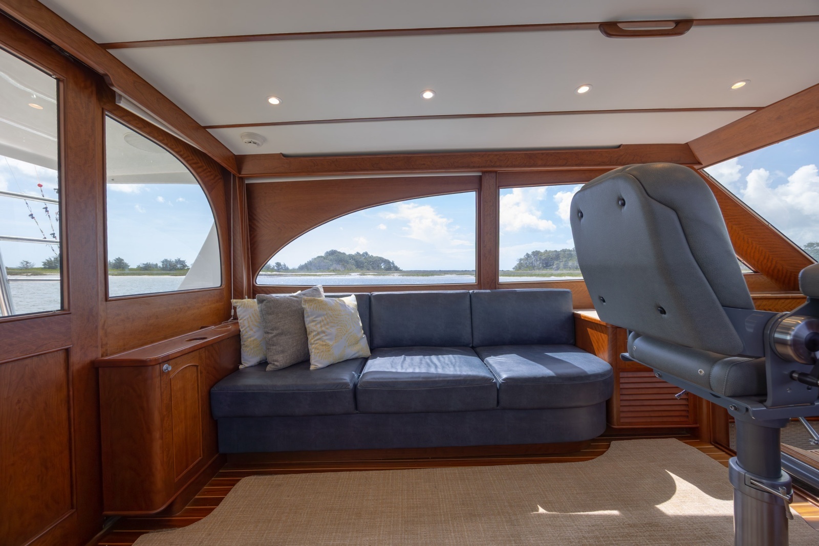 2015 Jarrett Bay Hardtop Express