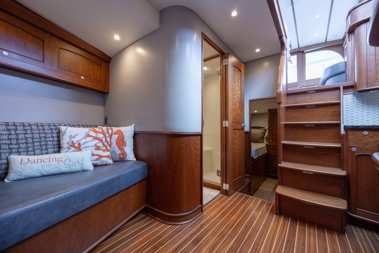 2015 Jarrett Bay Hardtop Express