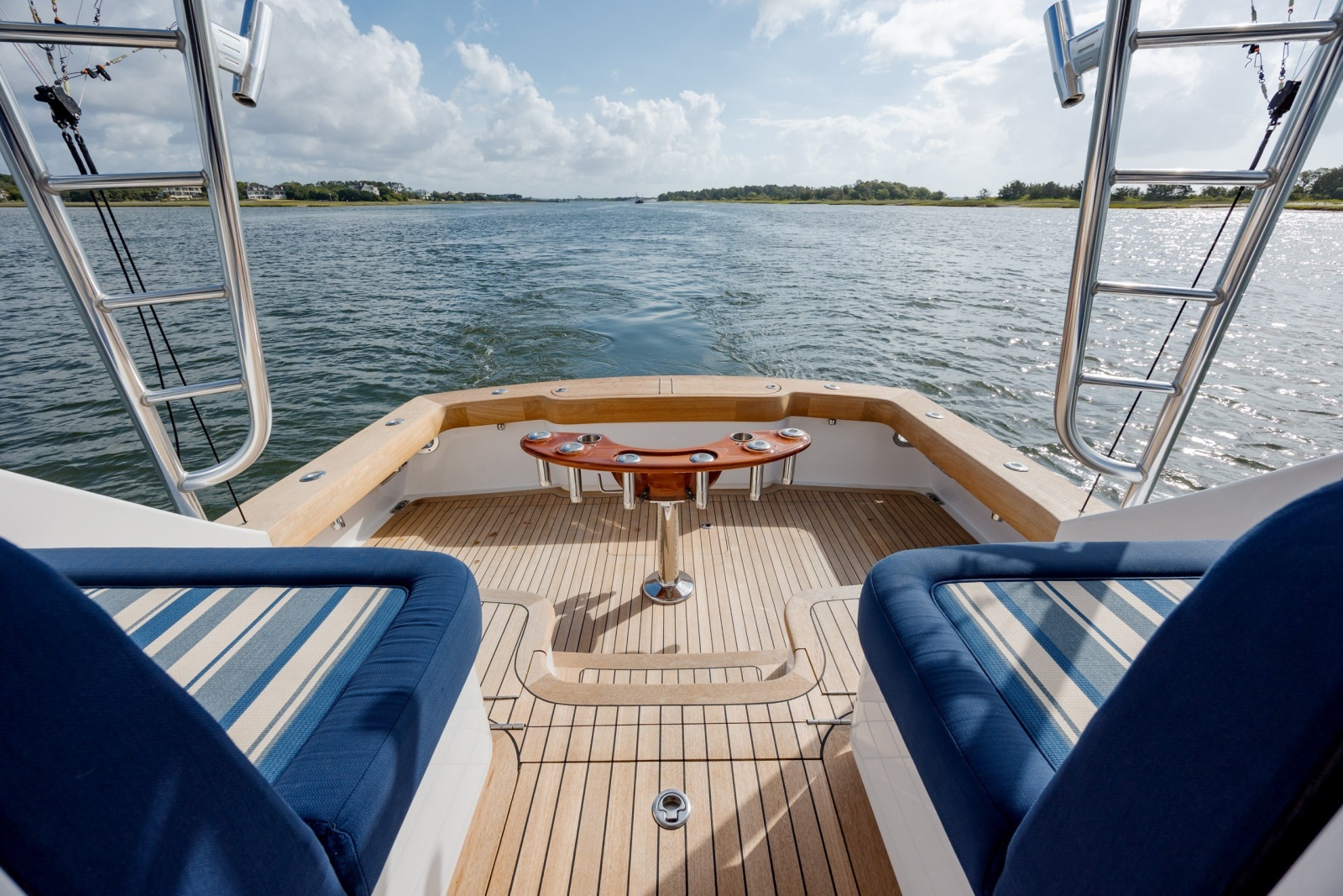 2015 Jarrett Bay Hardtop Express