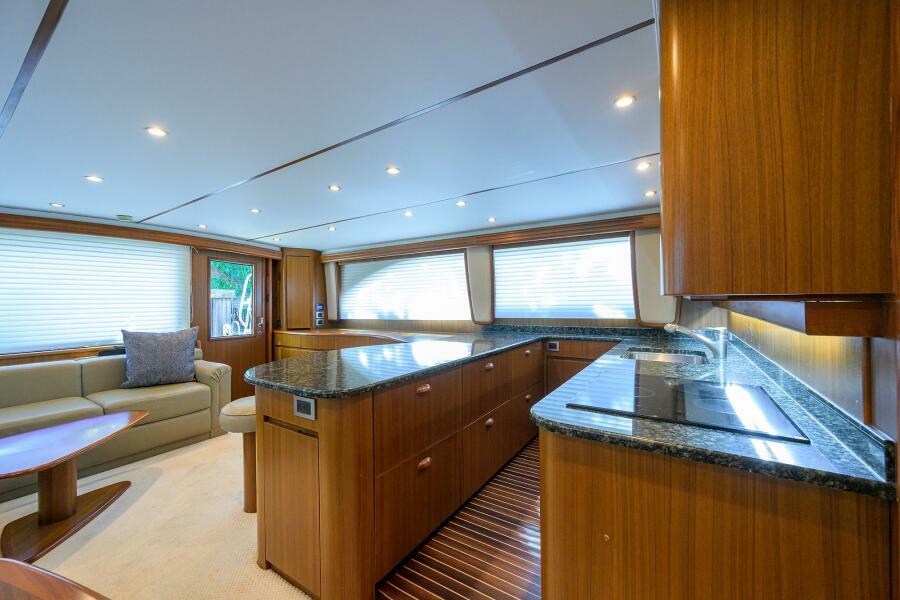 2008 Viking 60 Convertible