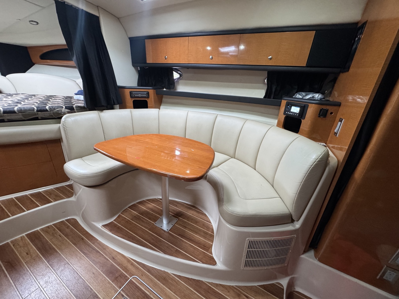 2008 Chaparral 310 Signature