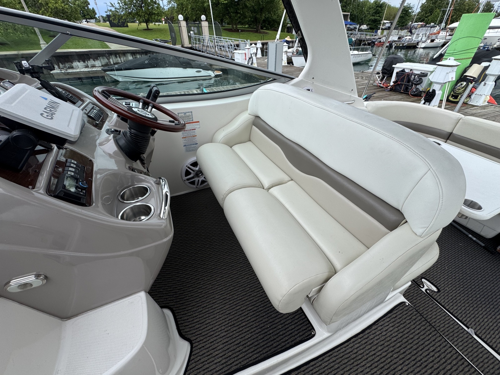 2008 Chaparral 310 Signature